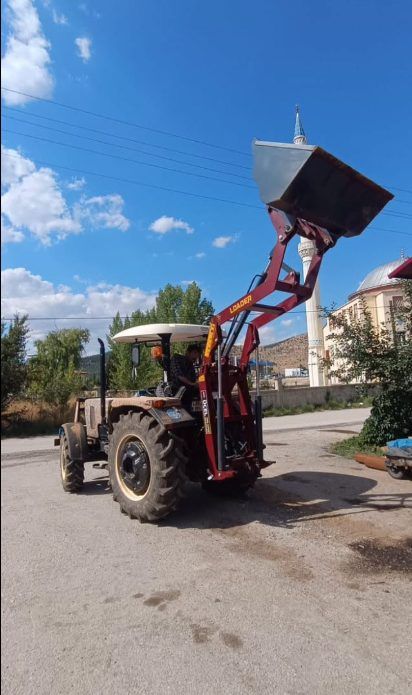 Traktöre monteli ön yükleyici, Üçel Tarım Aletleri